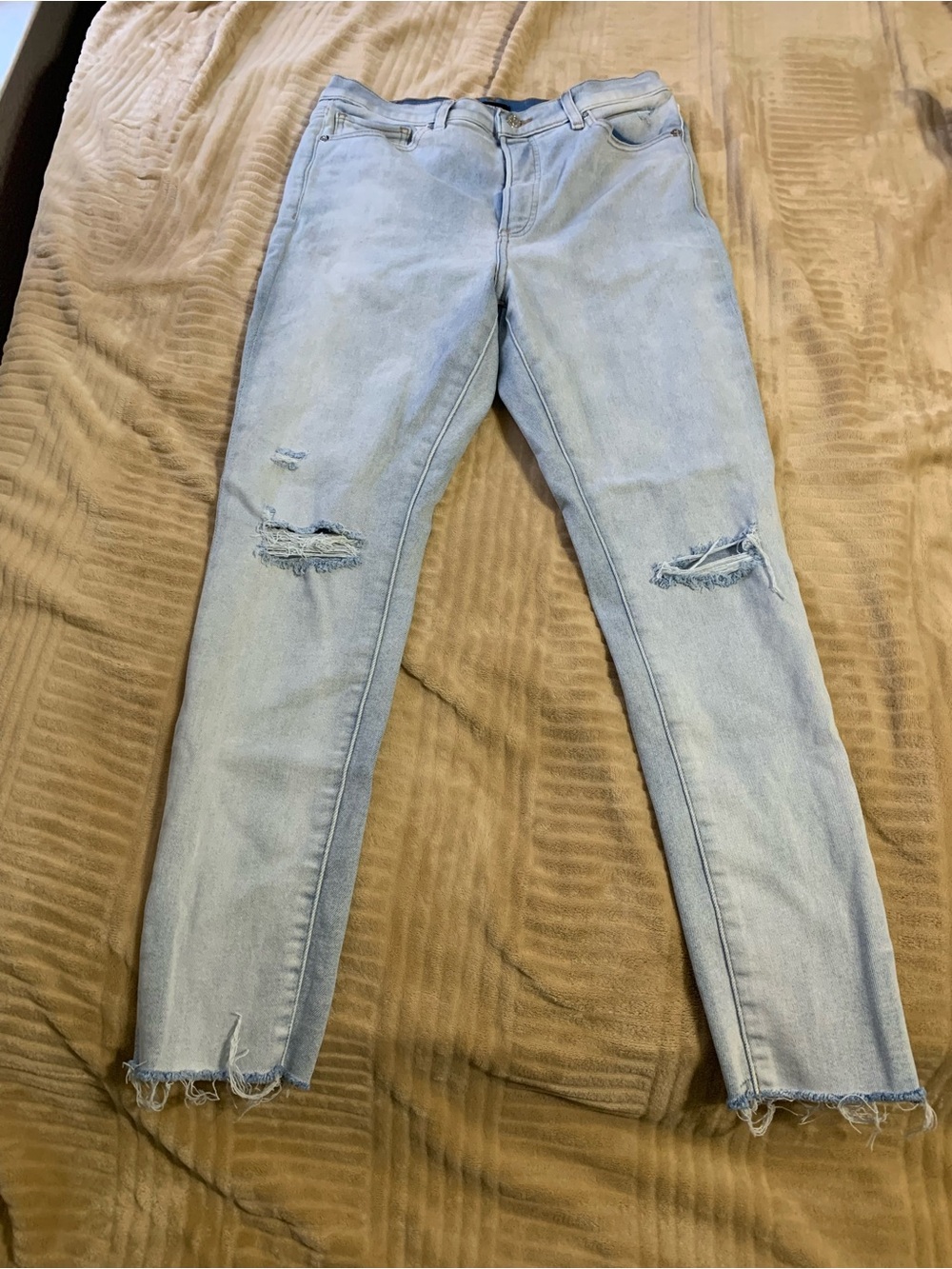 Light Blue Distressed Women’s Jeans